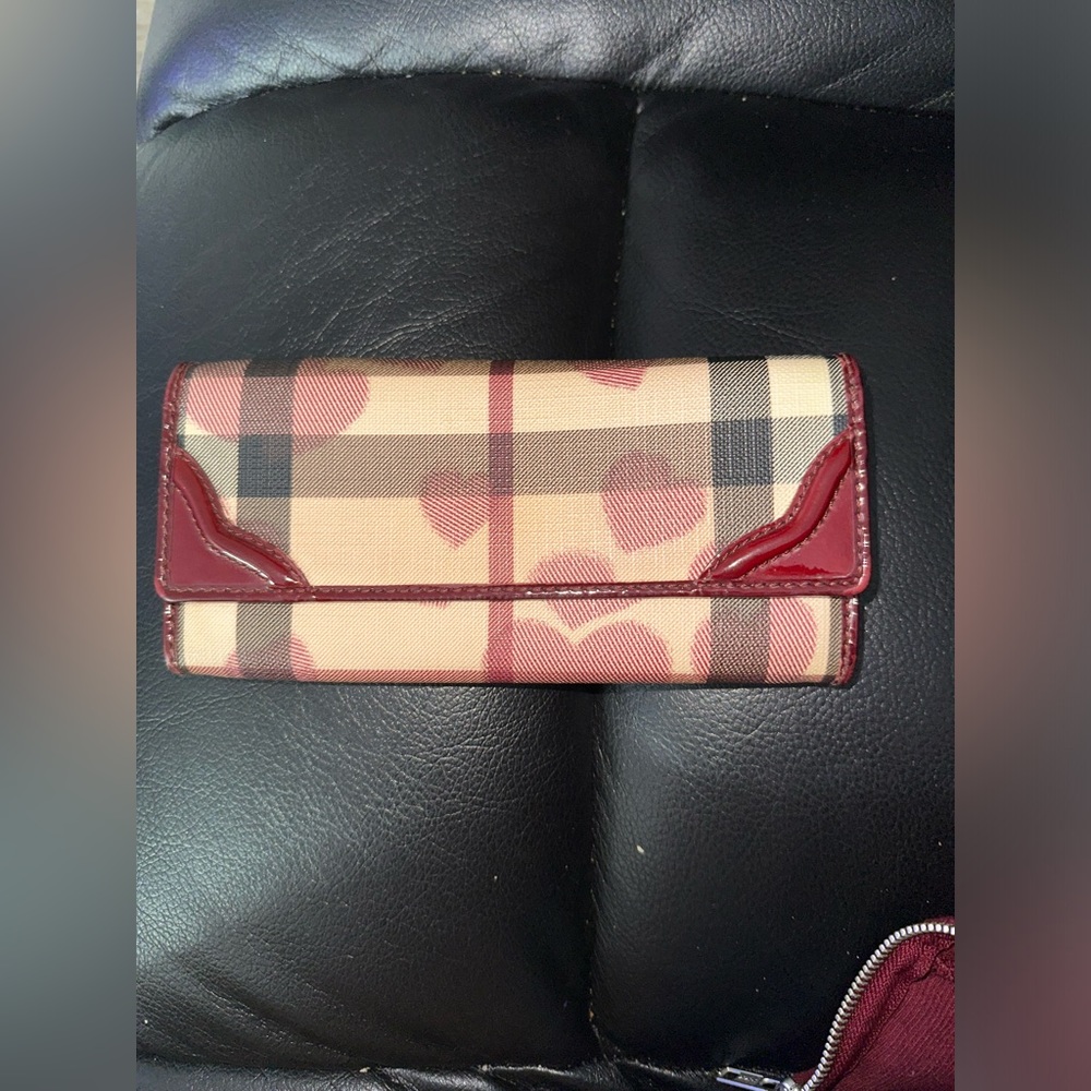 Burberry walllet